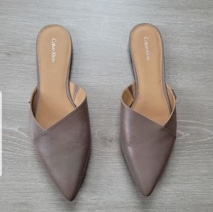 Calvin Klein Garnett Flat Pointed Mules Size 10